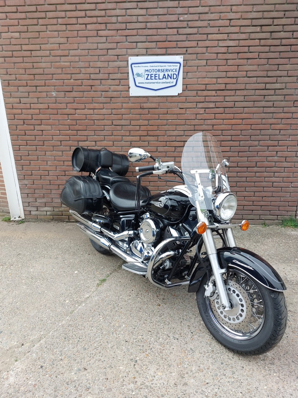 Yamaha XVS 1100 Dragstar Classic (Plaatje)