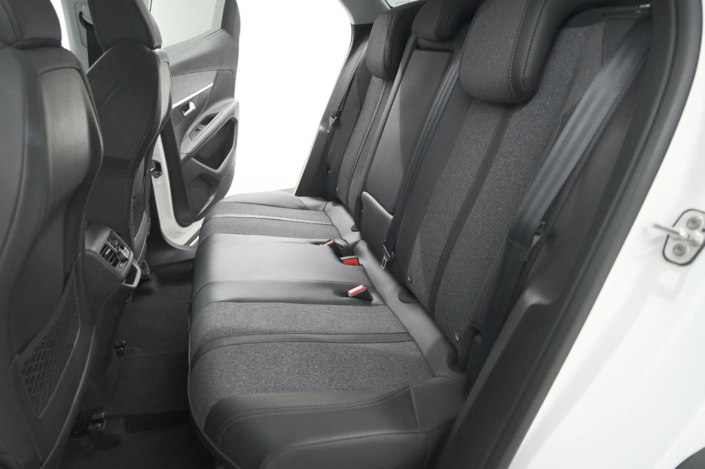 Peugeot 3008 puretech 130 allure | camera | dodehoekdetectie | elektronisch