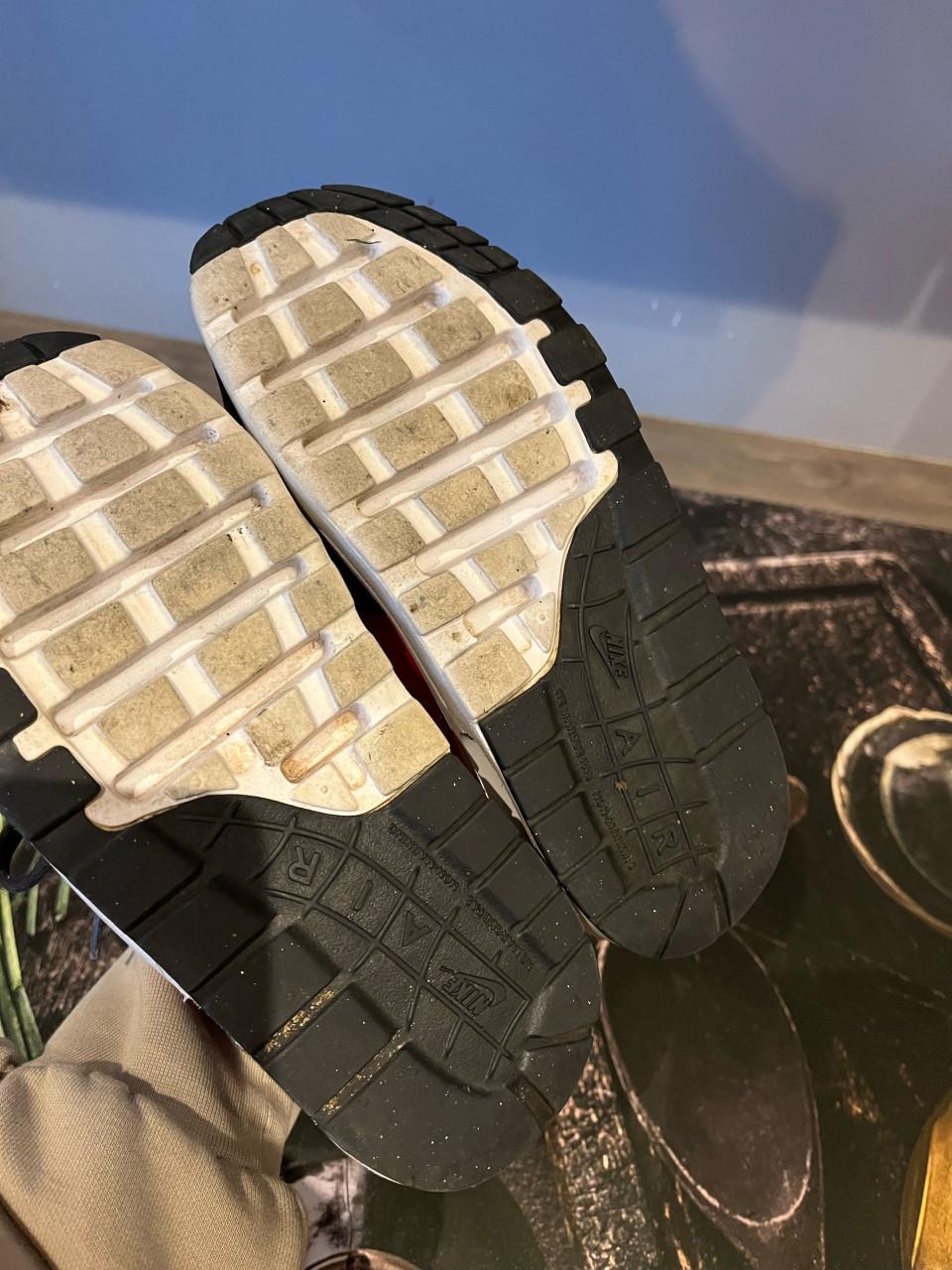 Nike Air Max 1 maat 32