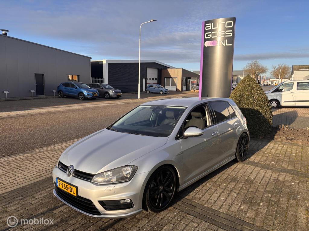 Volkswagen Golf 1.4 tsi cup edition r-line