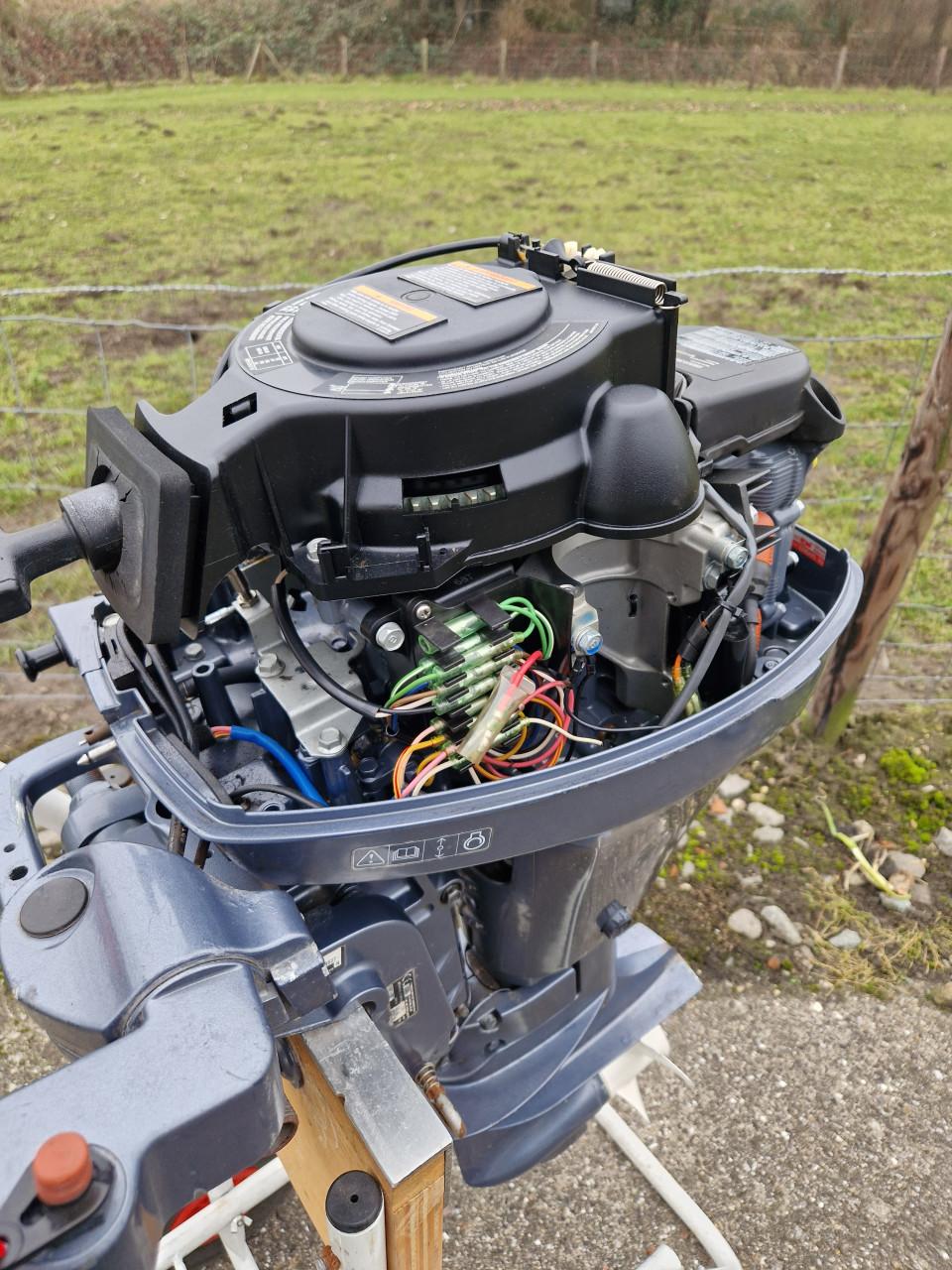 Yamaha 8 pk 4-takt kortstaart 2-cilinder b.j. 2005