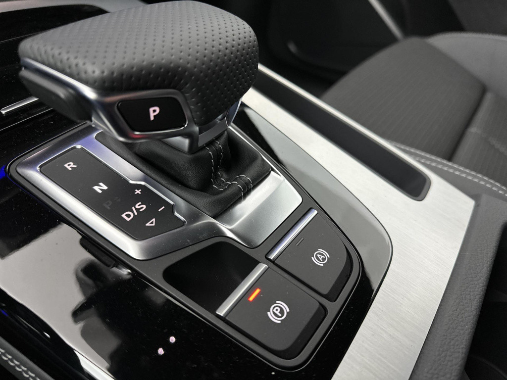Audi Q5 50 tfsi e s edition competition