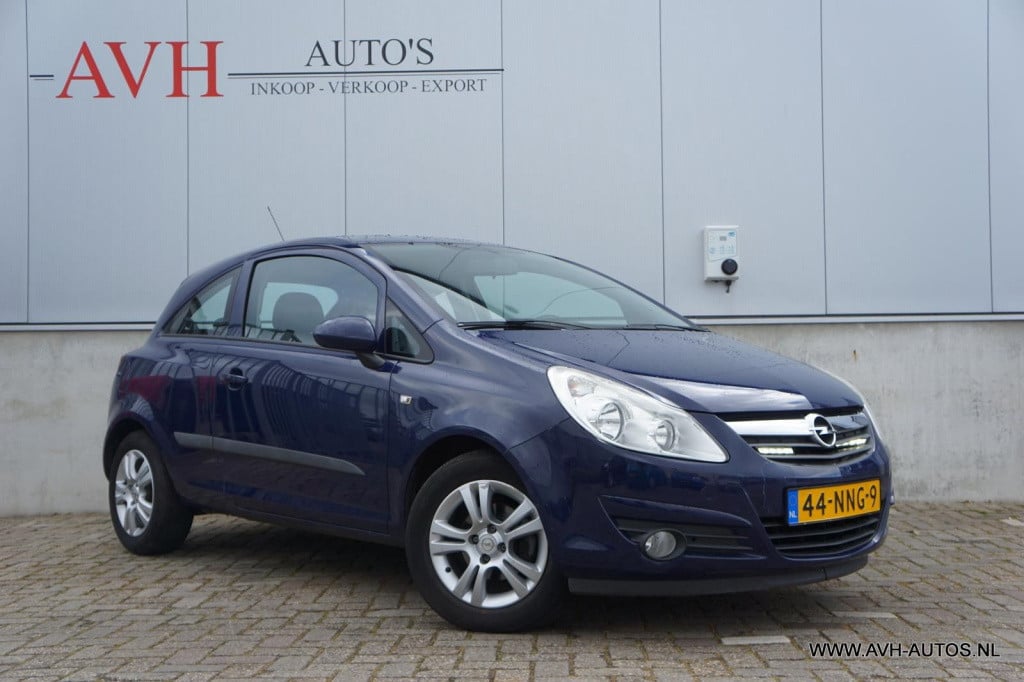 Opel Corsa 1.0-12v essentia