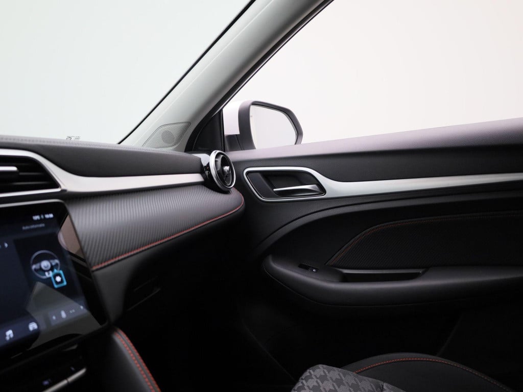 MG Zs-ev long range comfort 70 kwh aut. | navigatie | airco | lmv | camera 