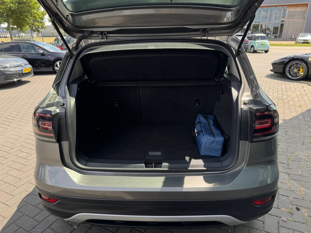 Volkswagen T-cross 1.0 tsi life * carplay * adaptieve cruise control * pdc 