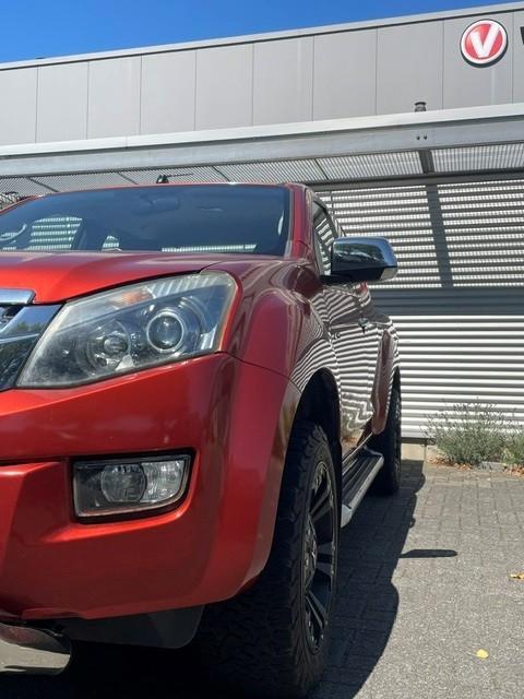 Isuzu D-max 2.5 extended cab ls