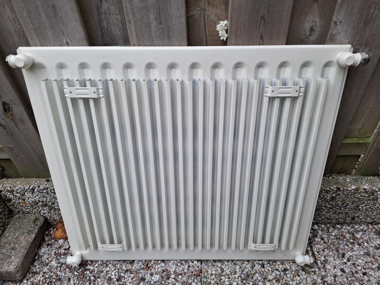 CV Radiator enkelblad 70,5cm hoog 80cm breed te koop €25.