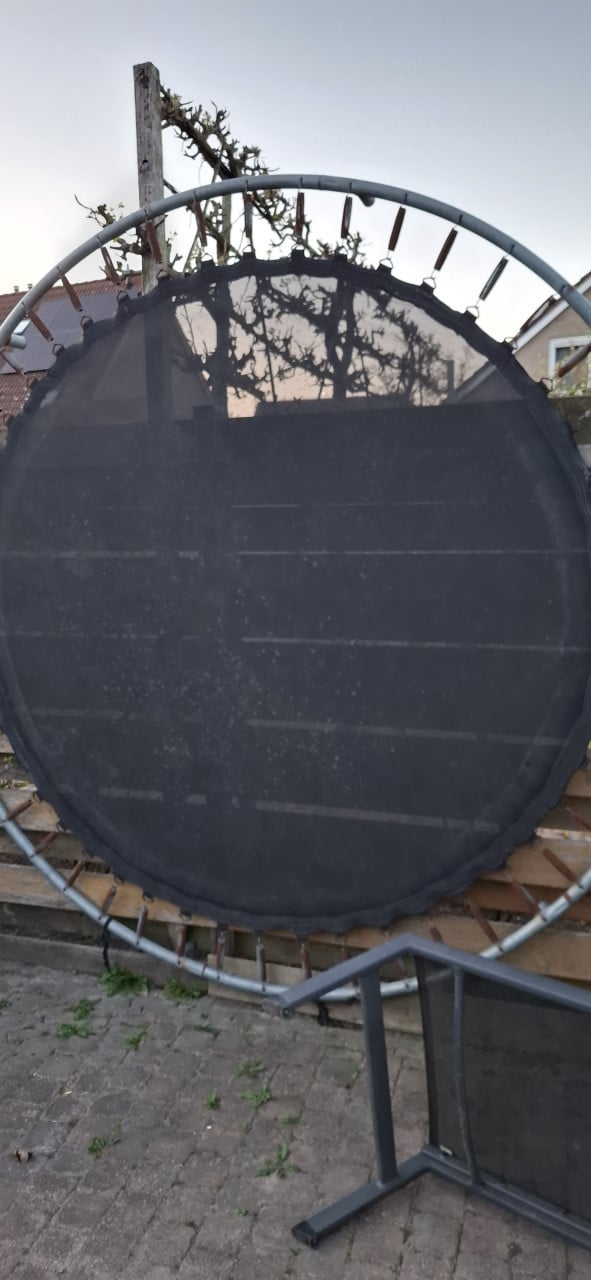 Trampoline