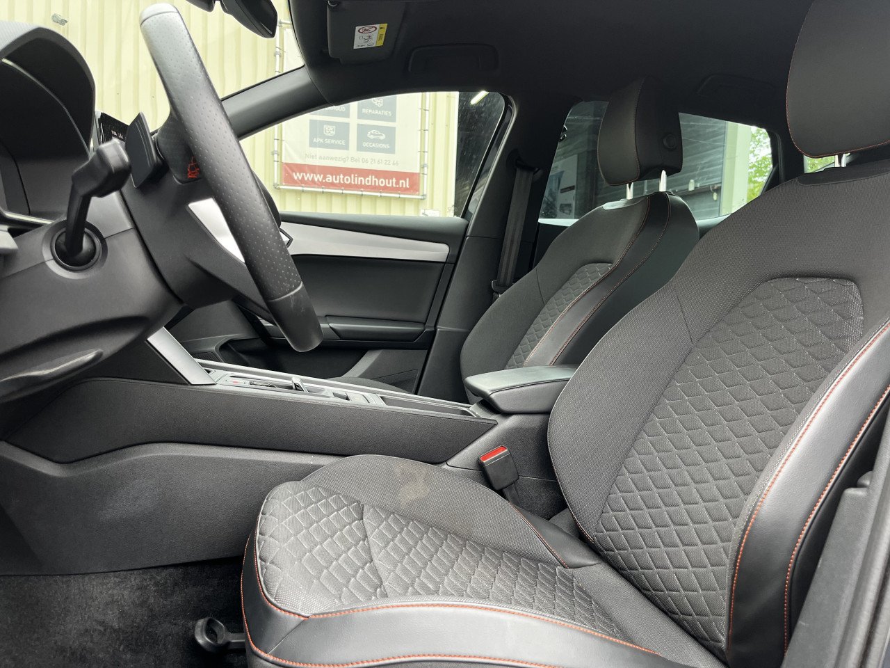Seat Leon 1.5 eTSI FR Carplay, NIEUW APK, E-Hybride, Camera