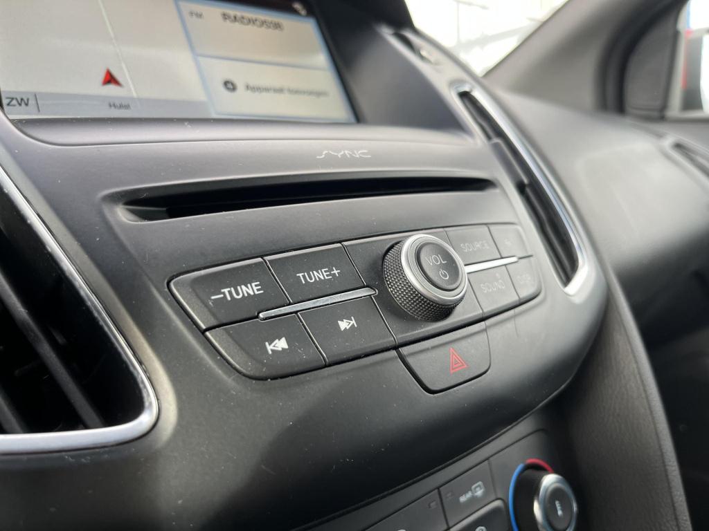 Ford Focus 1.5 st-line | cruise control | achteruitrijcamera | navigatie | 