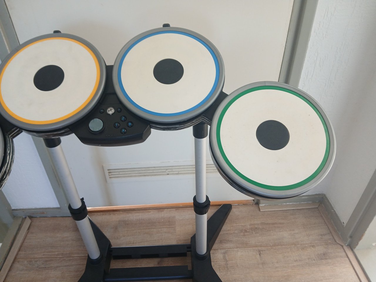 The beatles rockband set nintendo wii