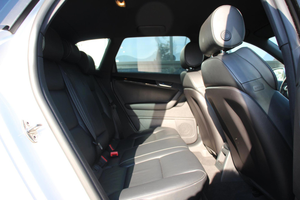 Audi Rs3 sportback 2.5tfsi quattro pro line s-tronic - actieprijs: €24.535,