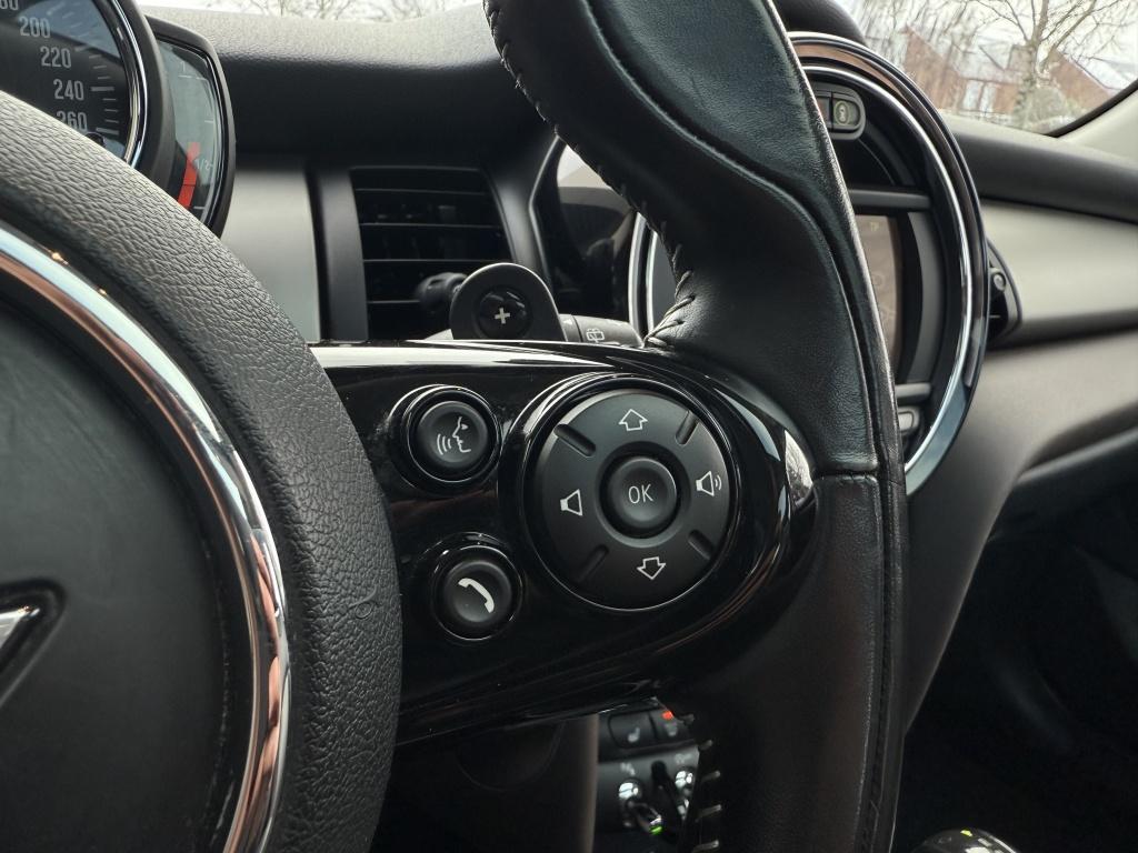 Mini 5-deurs mini 2.0 coop.s chili // goed uitgerust // dealer onderhouden 