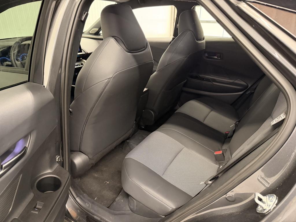 Toyota C-hr 2.0 phev 220 executive
