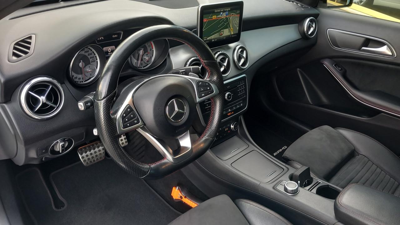 Mercedes GLA Klasse 180 AMG Automaat 2016 airco Panorama 19inch navigatie