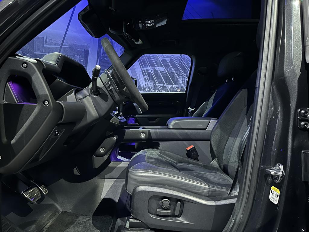 Land Rover Defender 5.0 p525 110 v8 *nl-auto*milltek*stoelkoeling*pano*