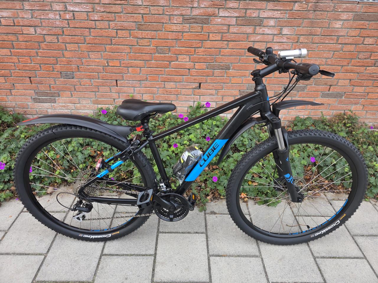 CUBE | AIM PRO | 29 INCH | FRAME 42 CM | 3X8V | NETTE STAAT!