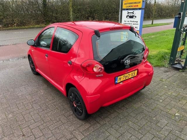 Toyota Aygo 1.0-12v