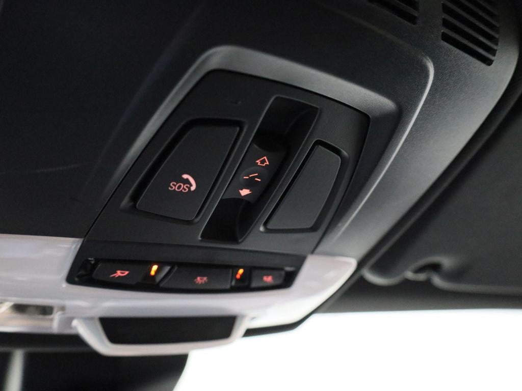 BMW X1 sdrive20i business edition plus | automaat | stoel verwarming | lede