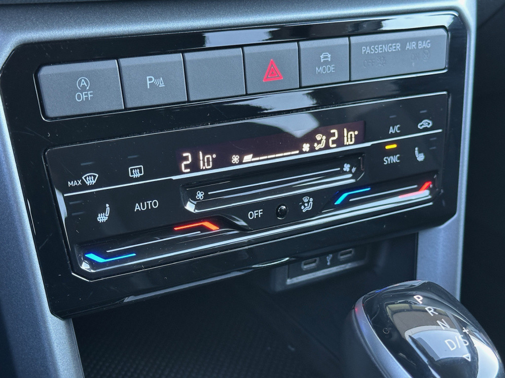 Volkswagen T-cross 1.0 tsi dsg active | led | camera | carplay | rijklaar i