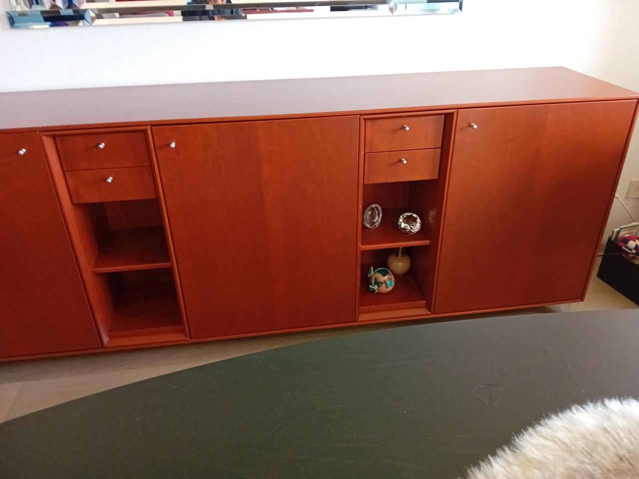 Dressoier kersen kleur l 232x45x86