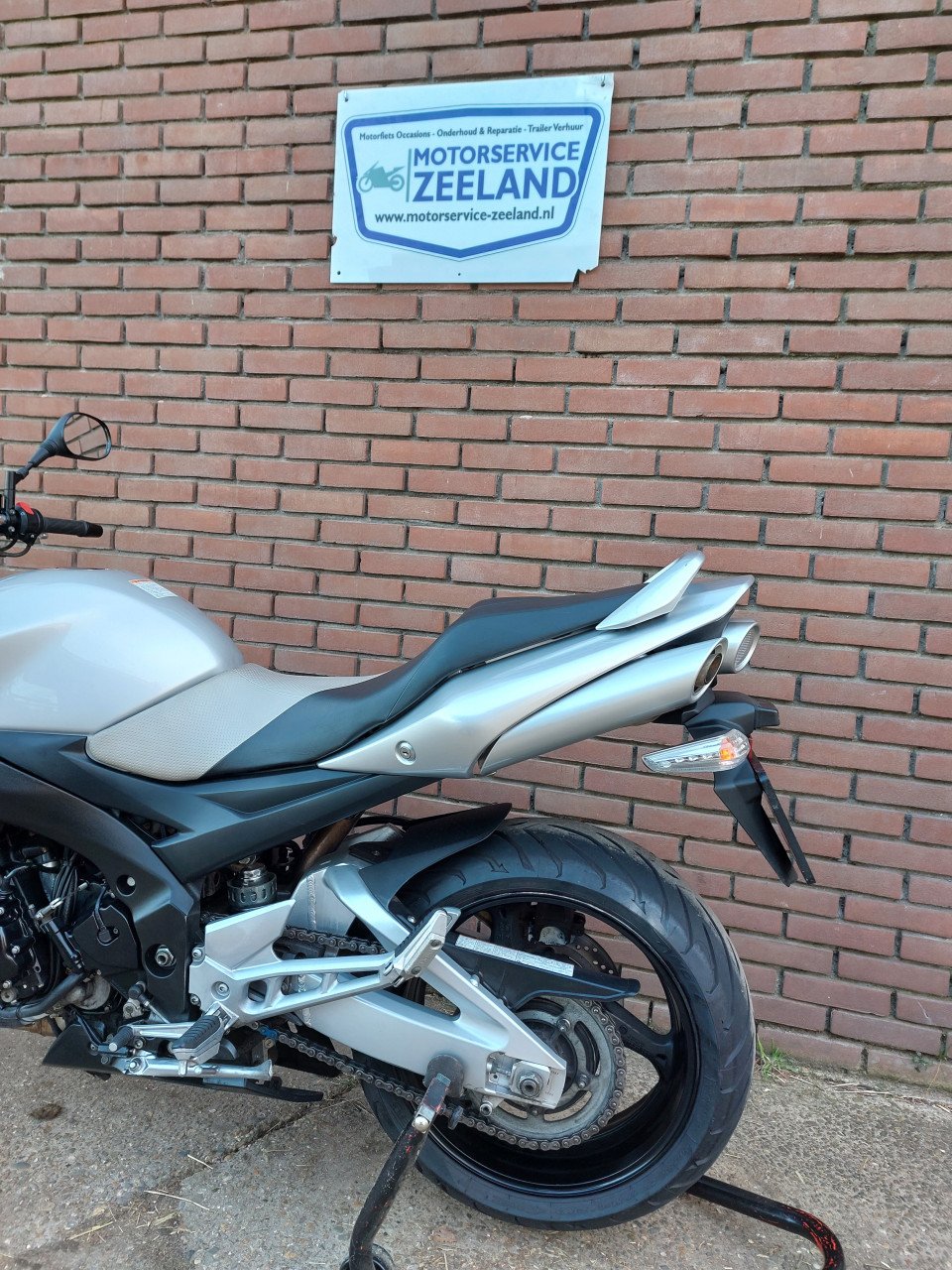 Suzuki GSR 600 (Zeer netjes!)