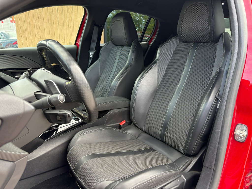 Peugeot 208 1.2 puretech gt-line