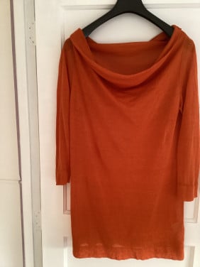 Oranje jurkje maat L/ trui nog heel netjes