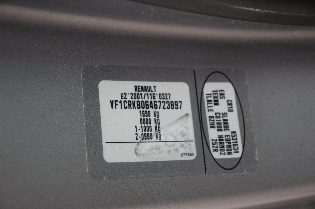 Renault Clio 2.0 rs - ange et demon 99/99 - akrapovic - recaro - shortshift