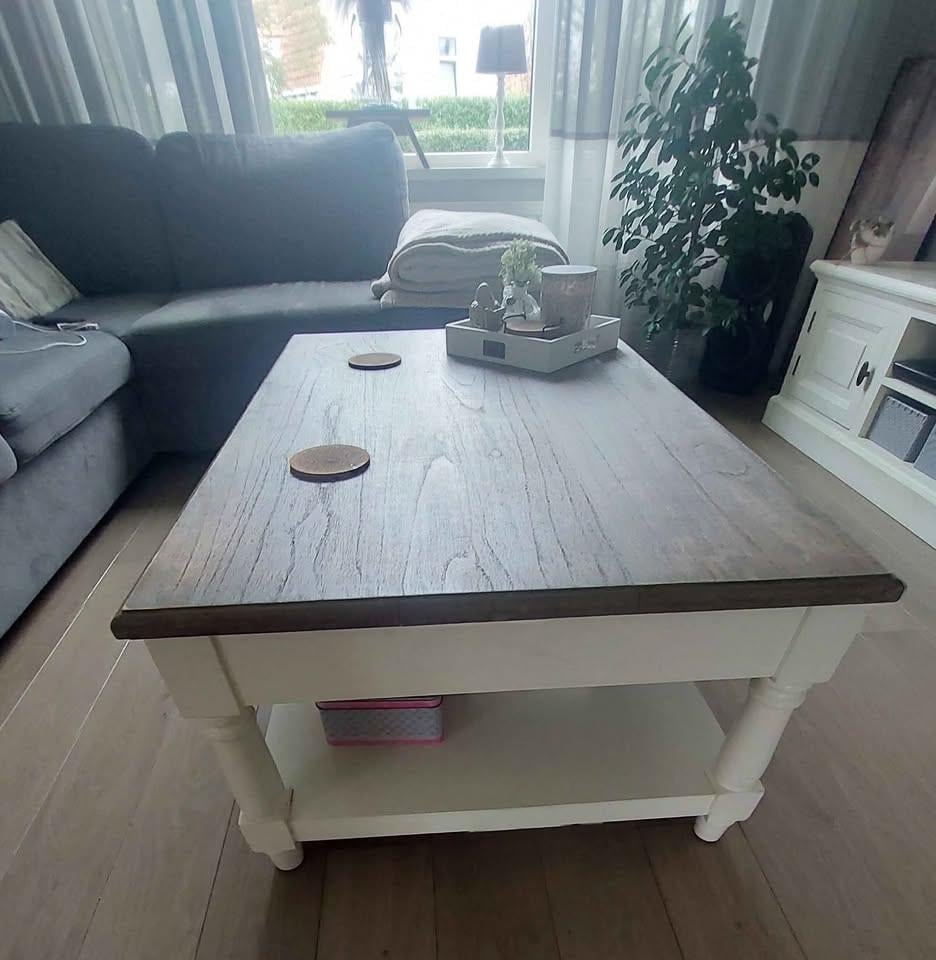 Landelijke meubelset in Antique witte krijtverf