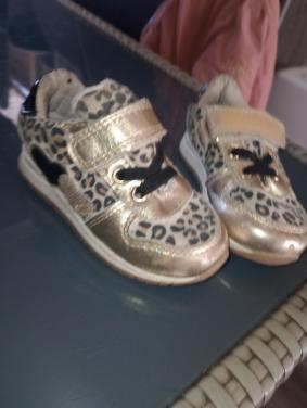 Kinderschoentjes maat 20