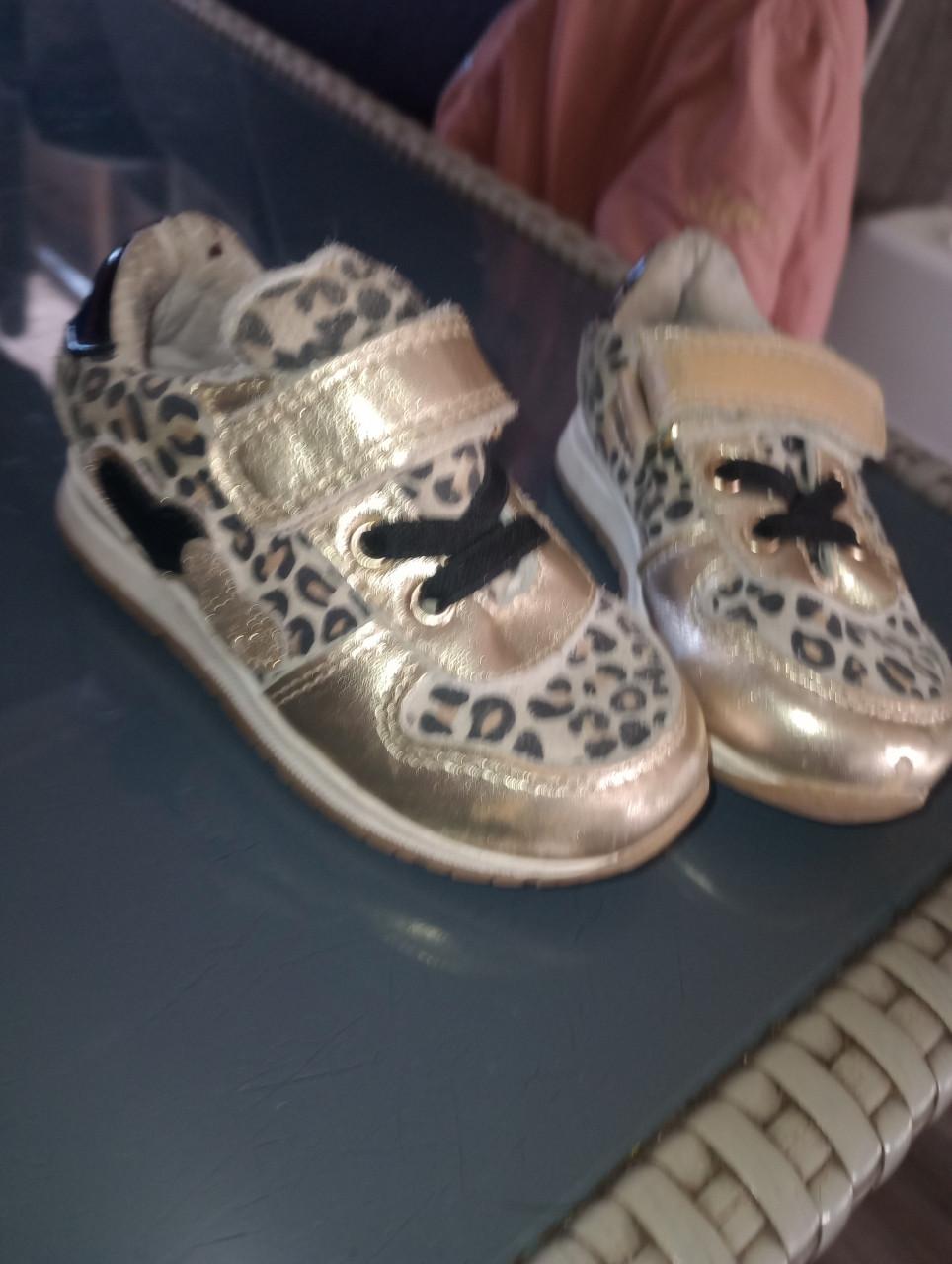 Kinderschoentjes maat 20