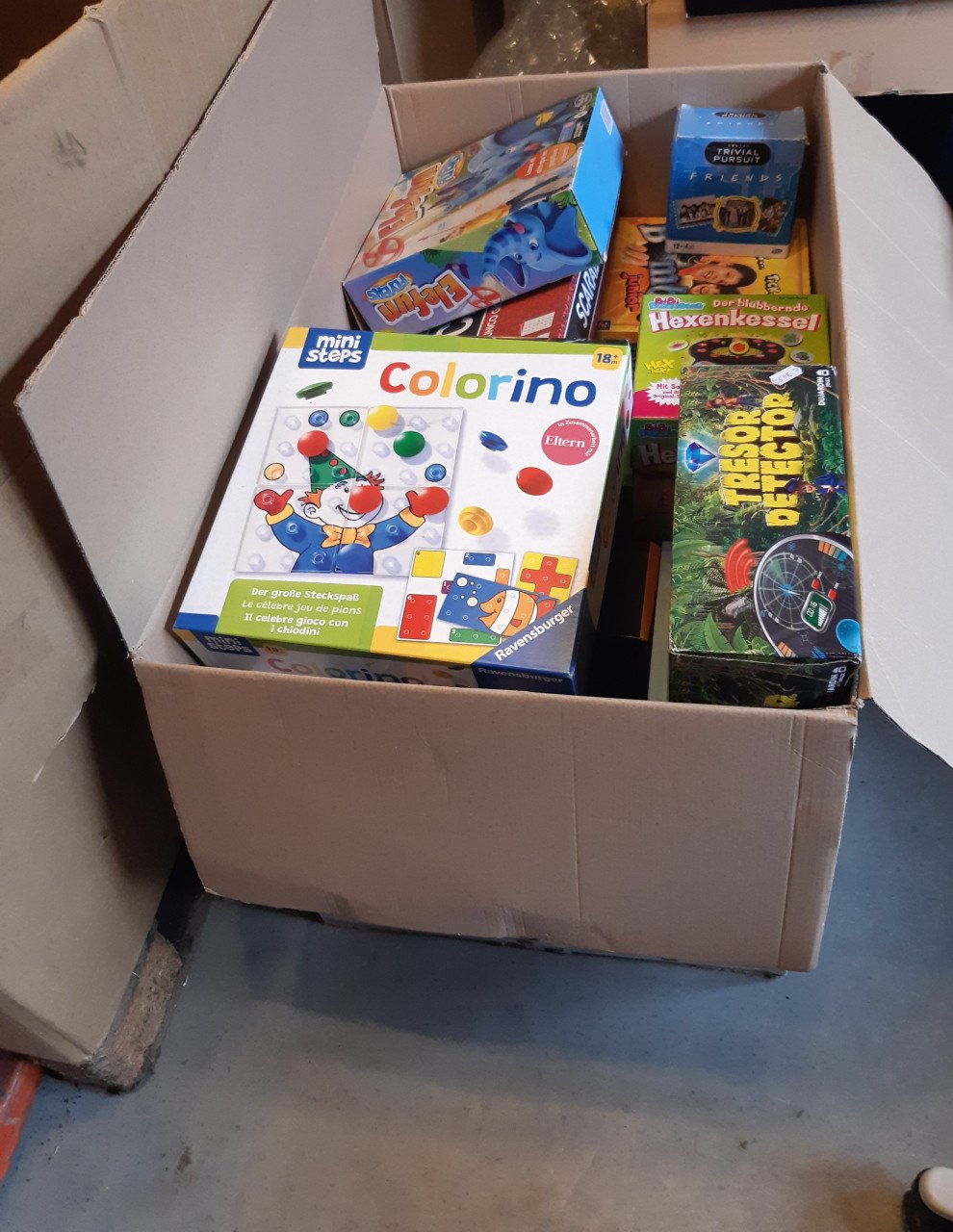 Grote doos nieuw speelgoed en spellen