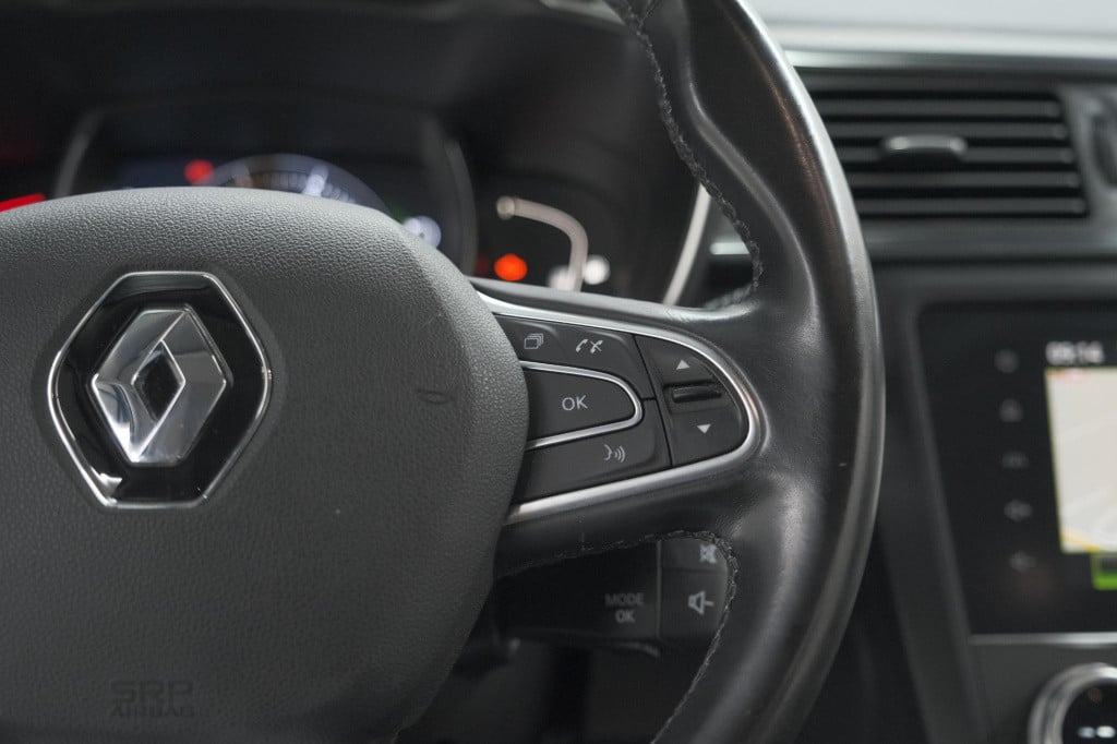 Renault Kadjar tce 160 edc intens | trekhaak | navigatie | camera | stoelve