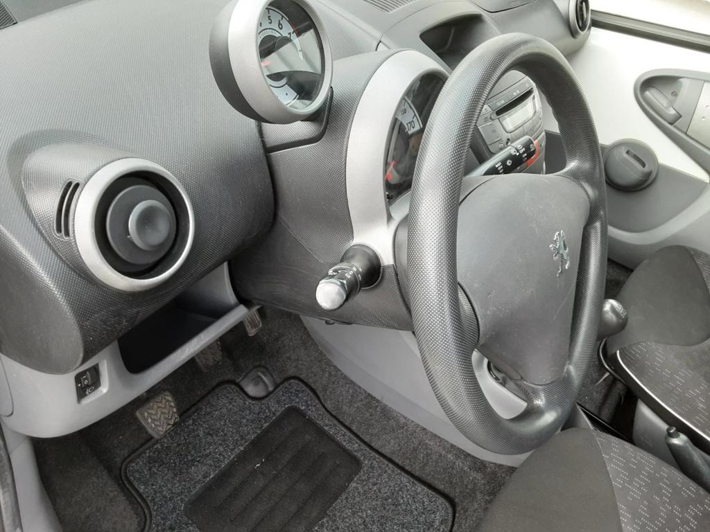 Peugeot 107 1.0-12v millesim 200