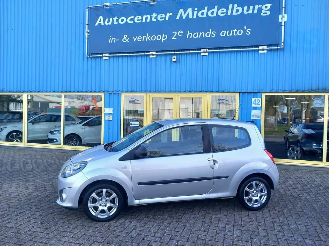 Renault TWINGO 1.2 Dynamic bj:2008 airco lm-velgen i.z.g.st