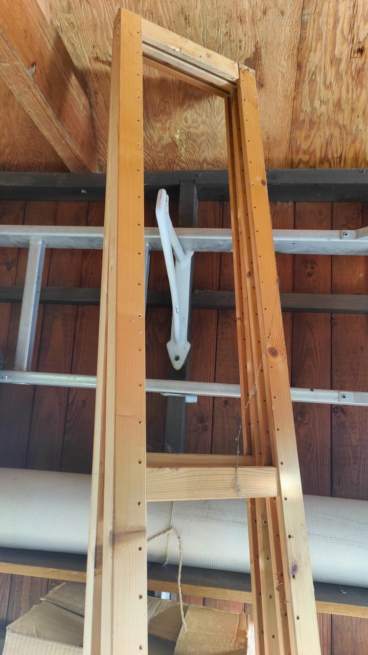 Lundia, grenen stelling