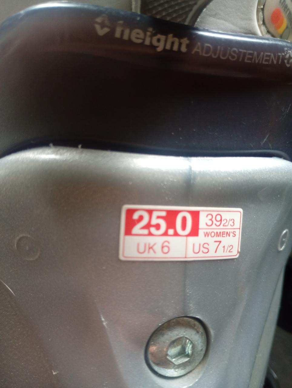 Skischoenen Salomon maat 25 (39 3/4)