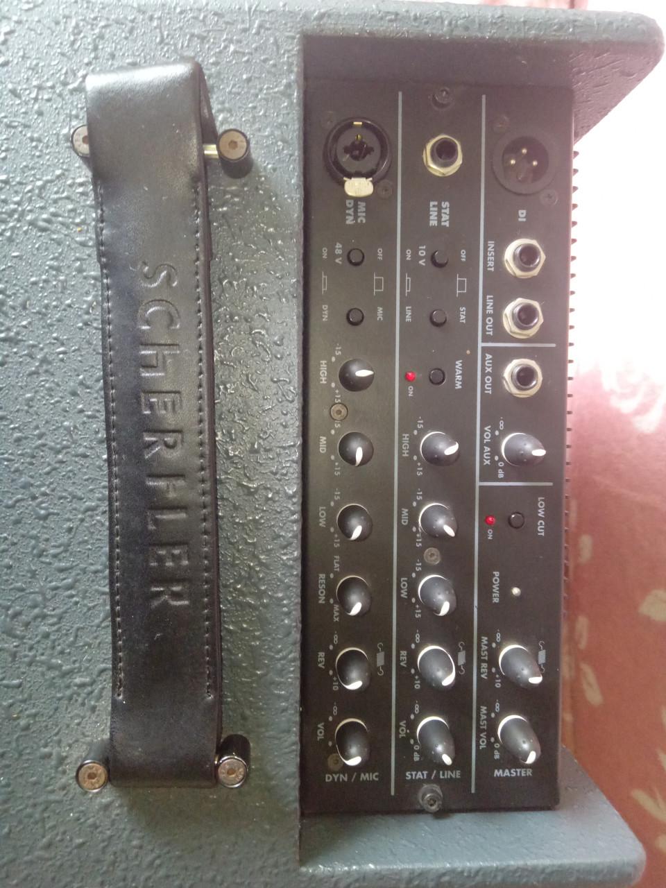 Akoestische gitaarversterker Schertler