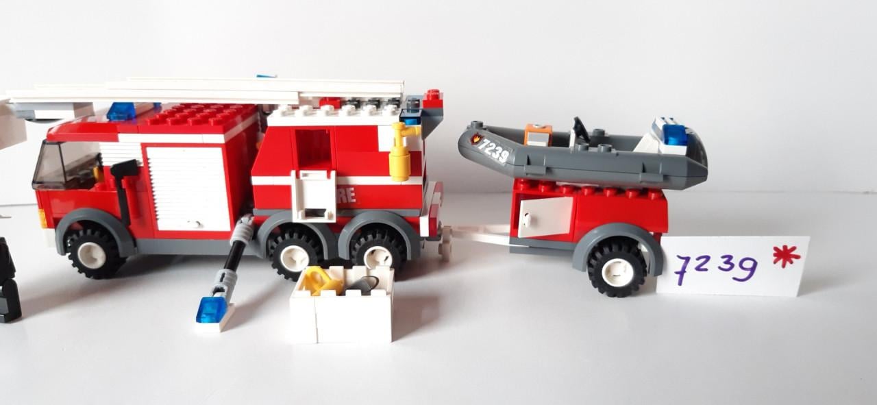 Lego 7239 brandweer ladderwagen met aanhanger en bootje