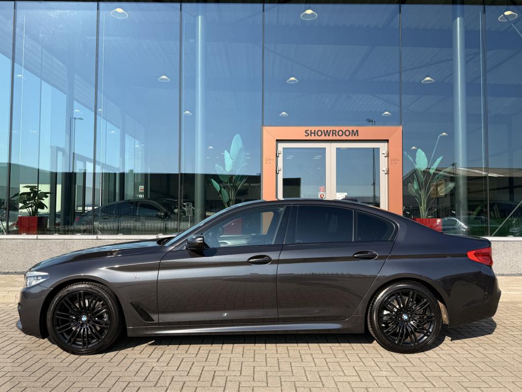 BMW 5 Serie 520i m-sport high executive | led | navi | cruise | achteruitri