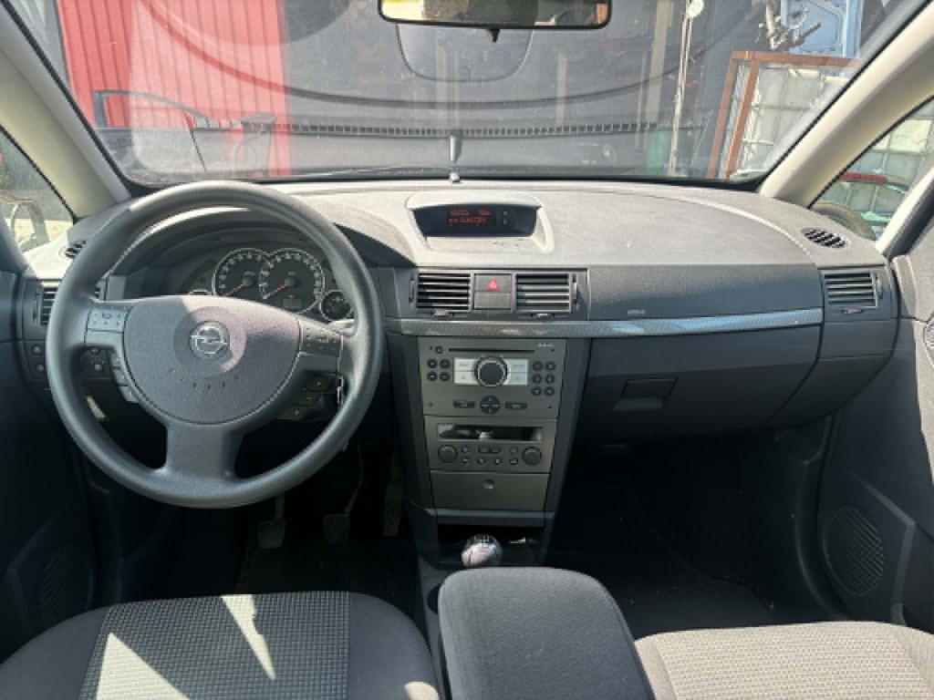 Opel Meriva 1.6-16v temptation
