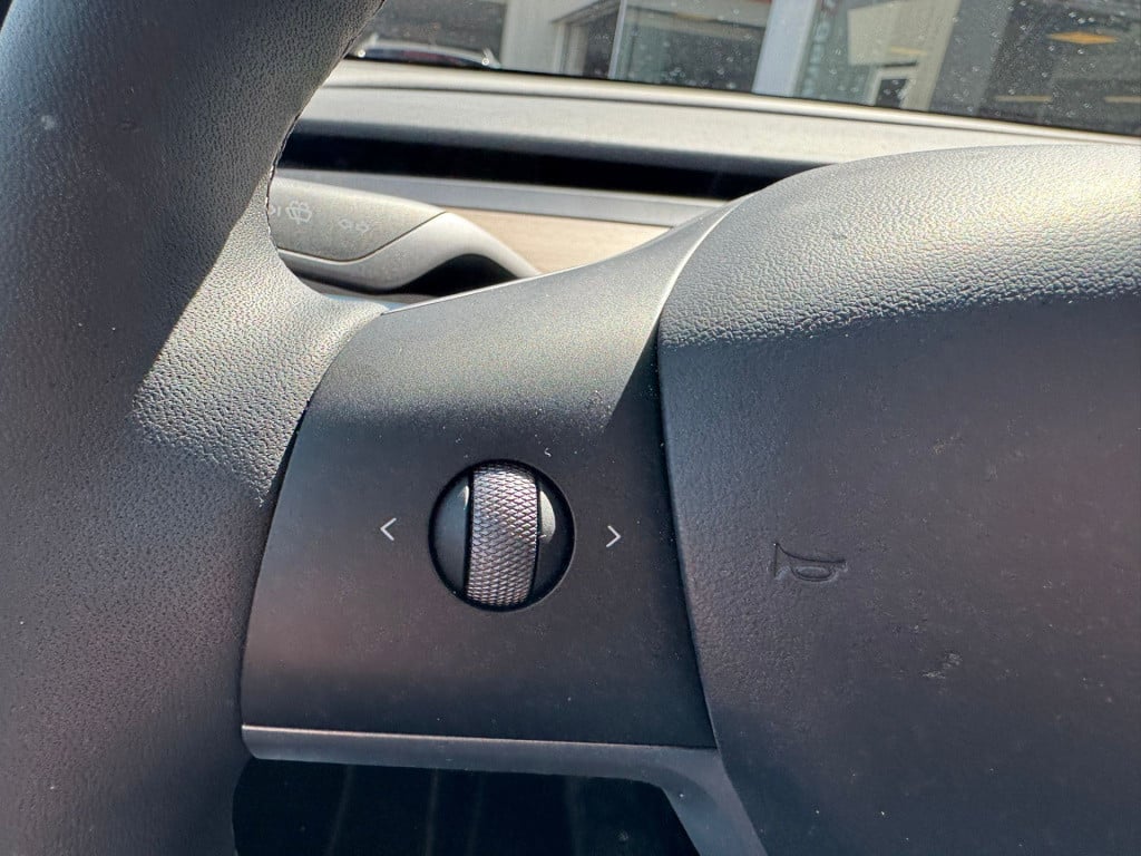 Tesla Model Y rwd 58 kwh