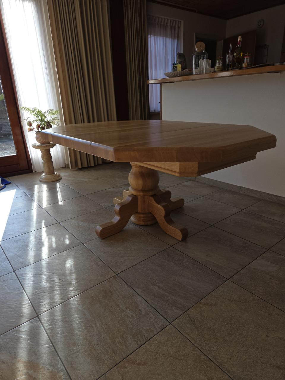 8 Hoek Licht Eiken eettafel verlengbaar