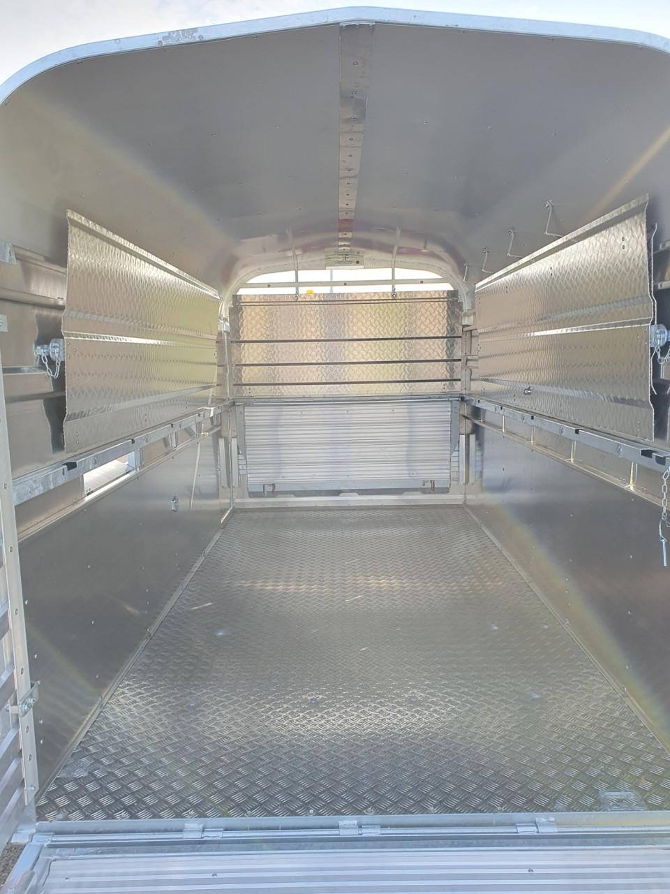 Demomodel Nugent veetrailer