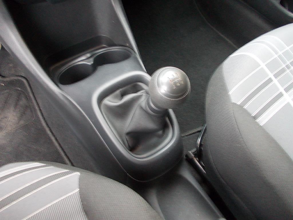 Peugeot 108 1.0 vti 5-deurs airco bleutooth (btw verr.b.)