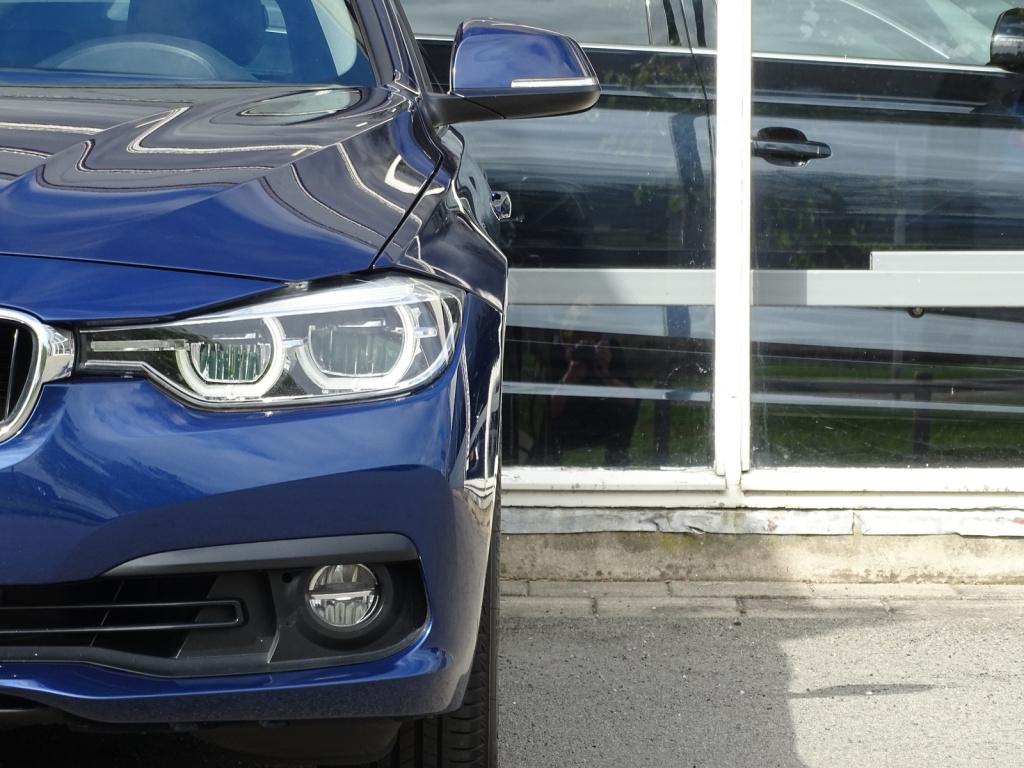 BMW 3-serie touring 318i executive automaat