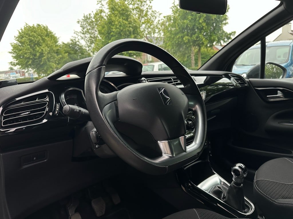 Citroen DS3 1.2 so chic // dealeronderhouden // 80.000km! //