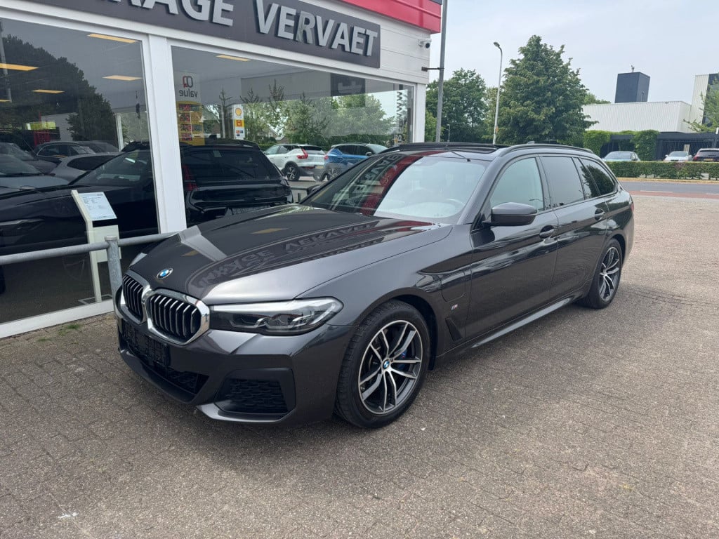BMW 5 Serie touring 530e high executive