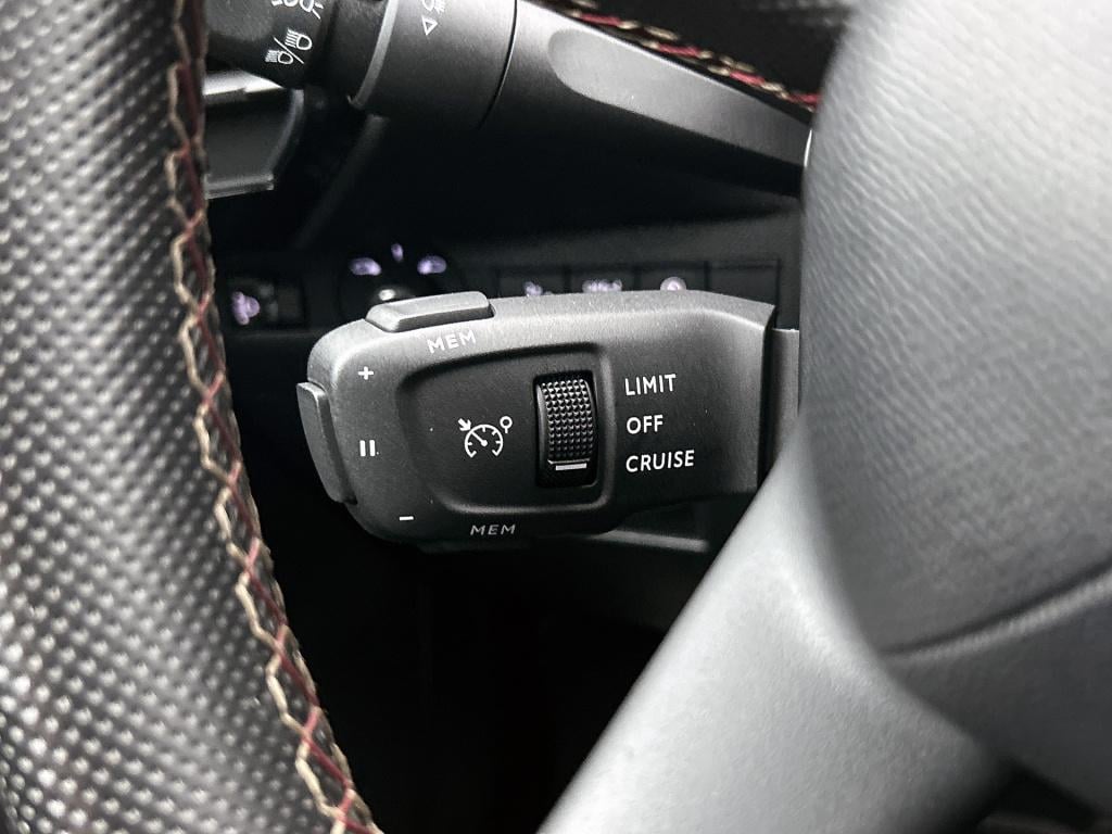 Ds Ds 7 crossback 130 pk performance line | rijklaar | trekhaak | elektrisc